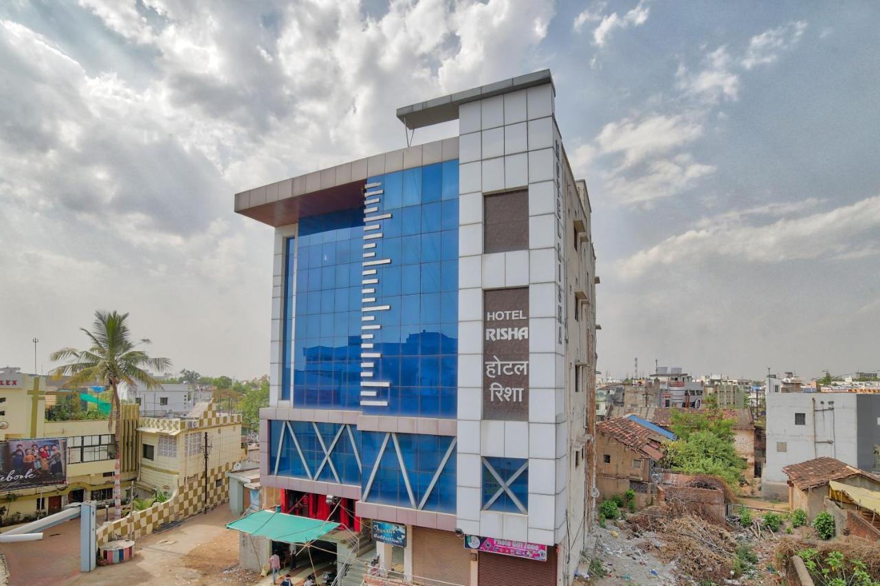 Oyo 35538 Hotel Risha Chandrapur Bagian luar foto